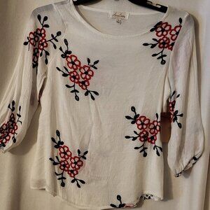 ANNE LIEGE WHITE WITH RED EMBROIDRED FLOWERS